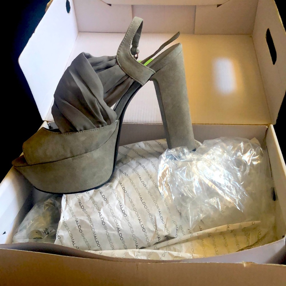 New Aldo suede platforms